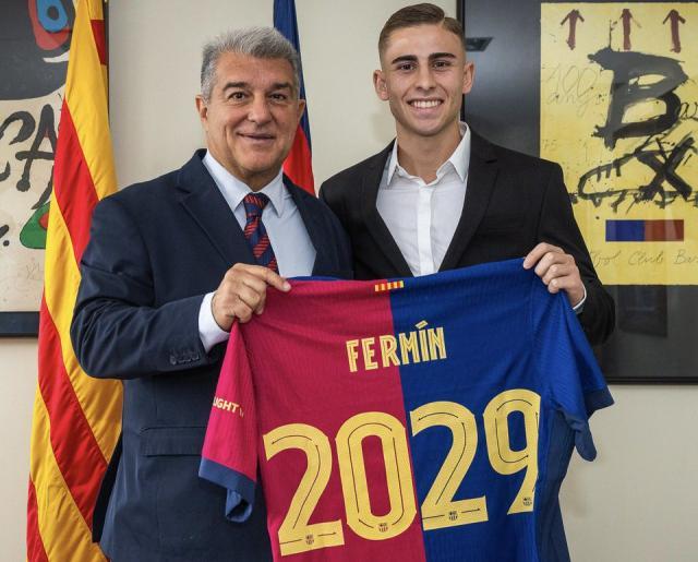 官方：巴萨与费尔明续约 新合同签至2029年